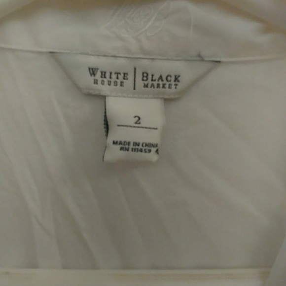 White tailored blouse - Picture 2 of 3